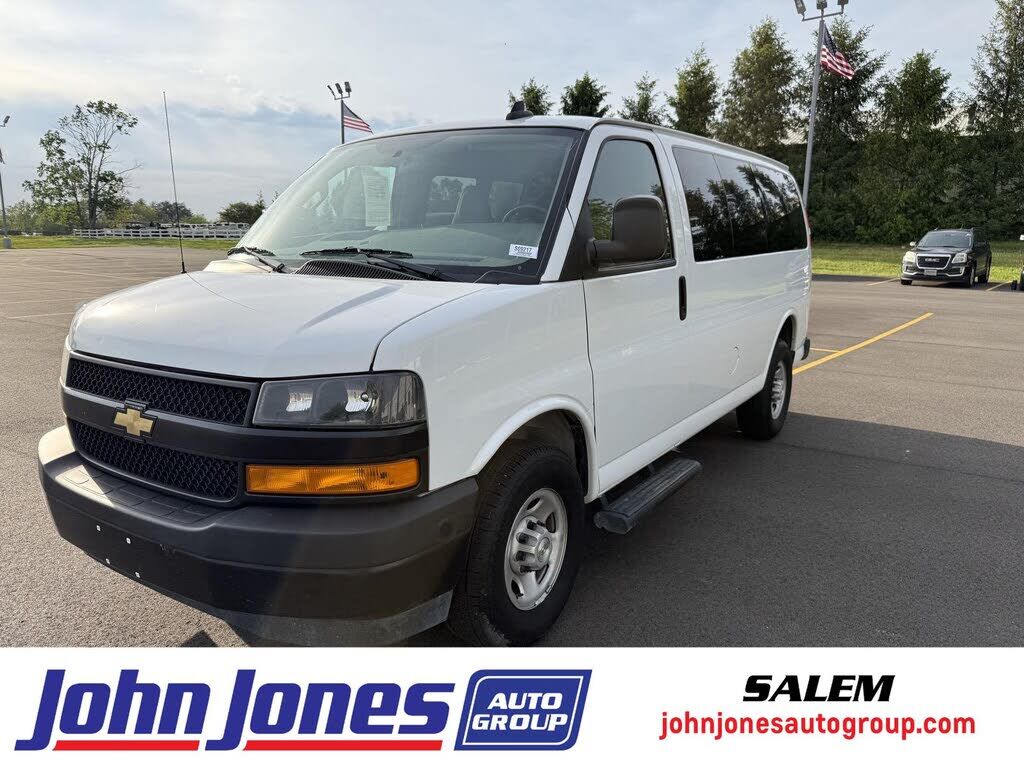 2023 CHEVROLET Express