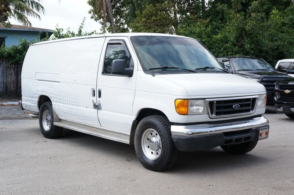 2006 FORD E-350