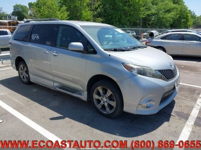 2014 TOYOTA Sienna