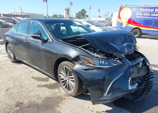 2023 LEXUS ES
