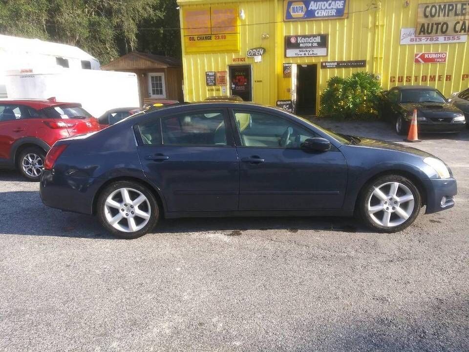 2005 NISSAN Maxima