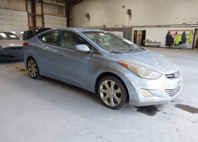 2011 HYUNDAI Elantra