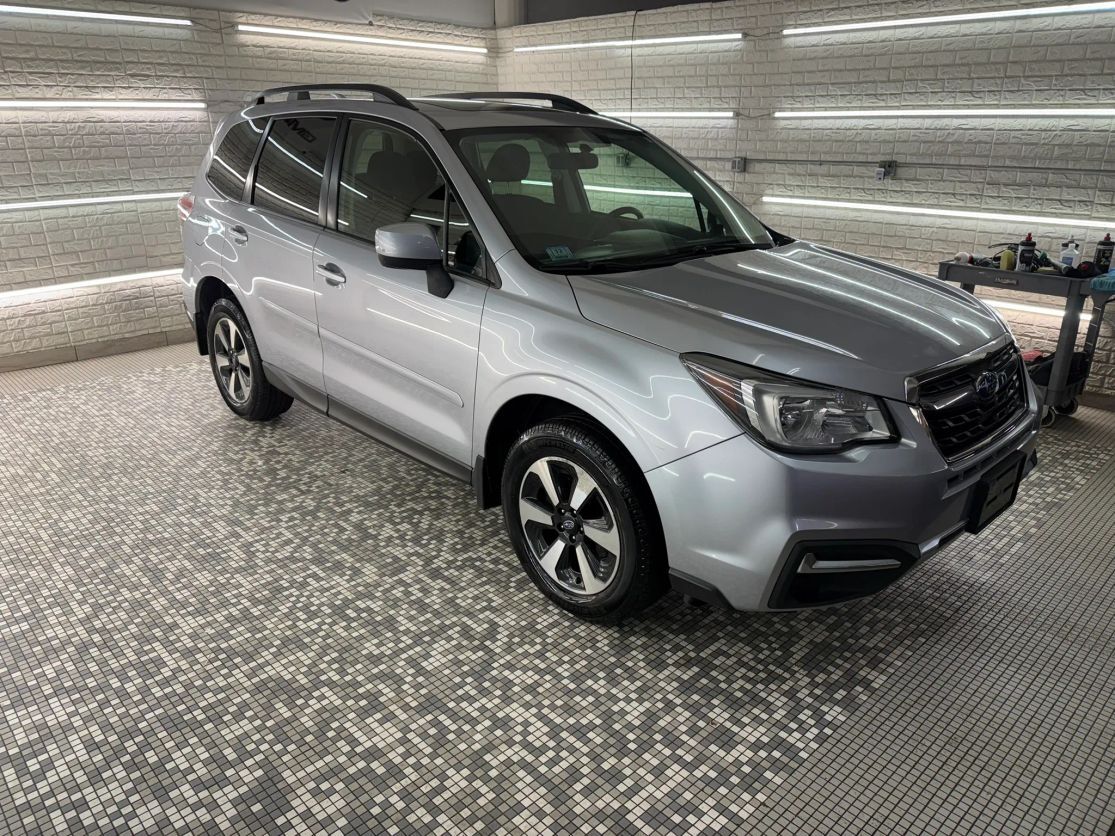 2017 SUBARU Forester