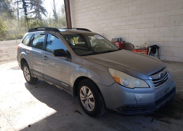 2010 SUBARU Outback