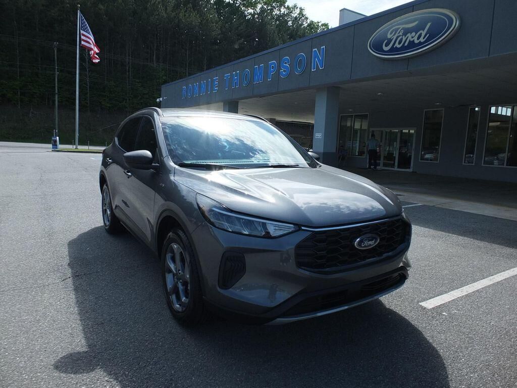 2025 FORD Escape