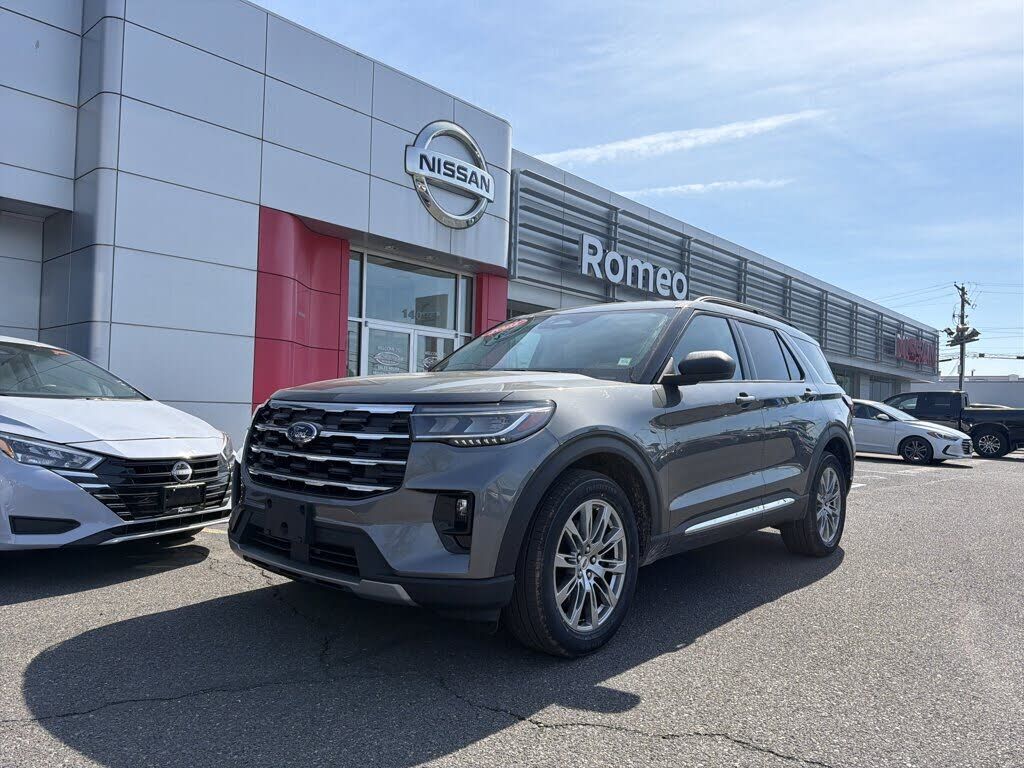 2025 FORD Explorer