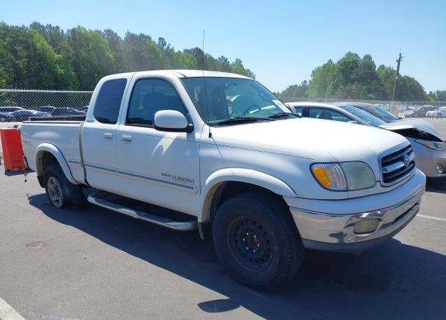 2002 TOYOTA Tundra