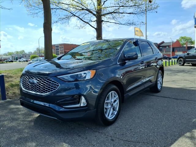 2024 FORD Edge