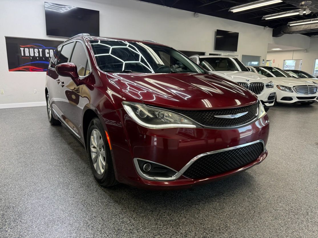 2019 CHRYSLER Pacifica