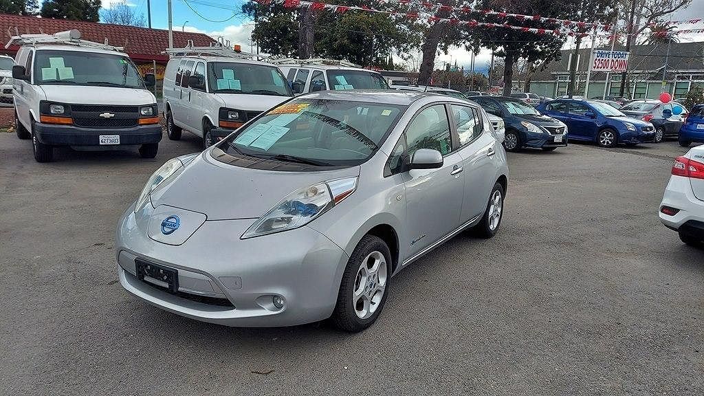 2011 NISSAN Leaf