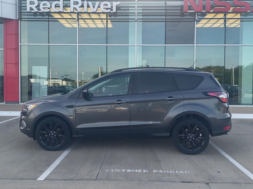 2018 FORD Escape
