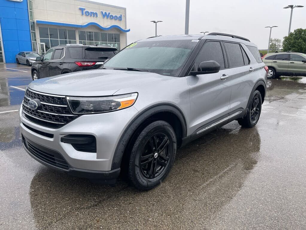 2020 FORD Explorer