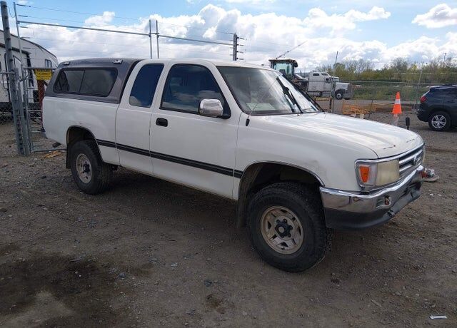 1995 TOYOTA T100