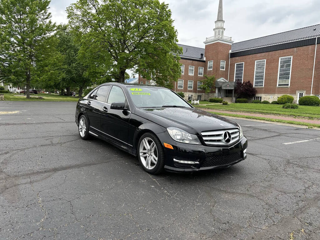 2013 MERCEDES-BENZ C-Class