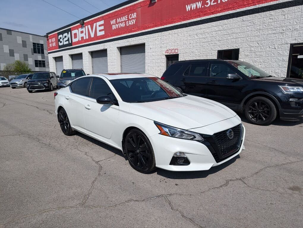 2022 NISSAN Altima