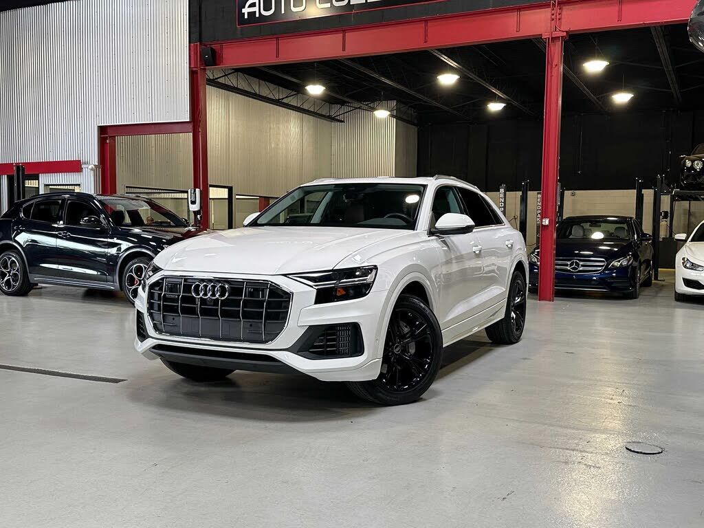2022 AUDI Q8