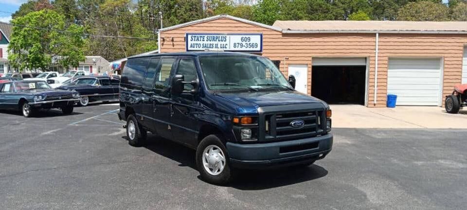 2013 FORD E-350