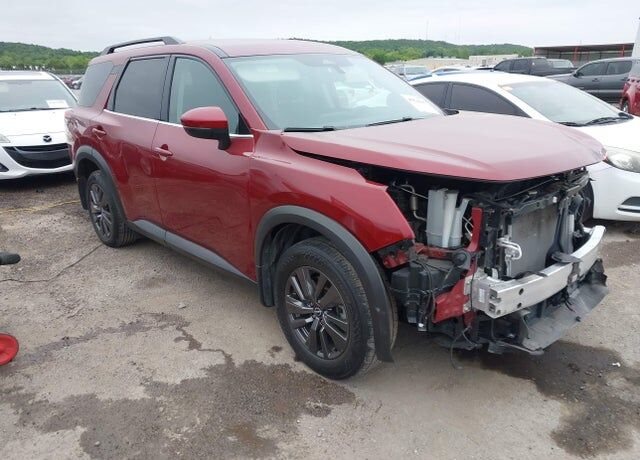 2022 NISSAN Pathfinder
