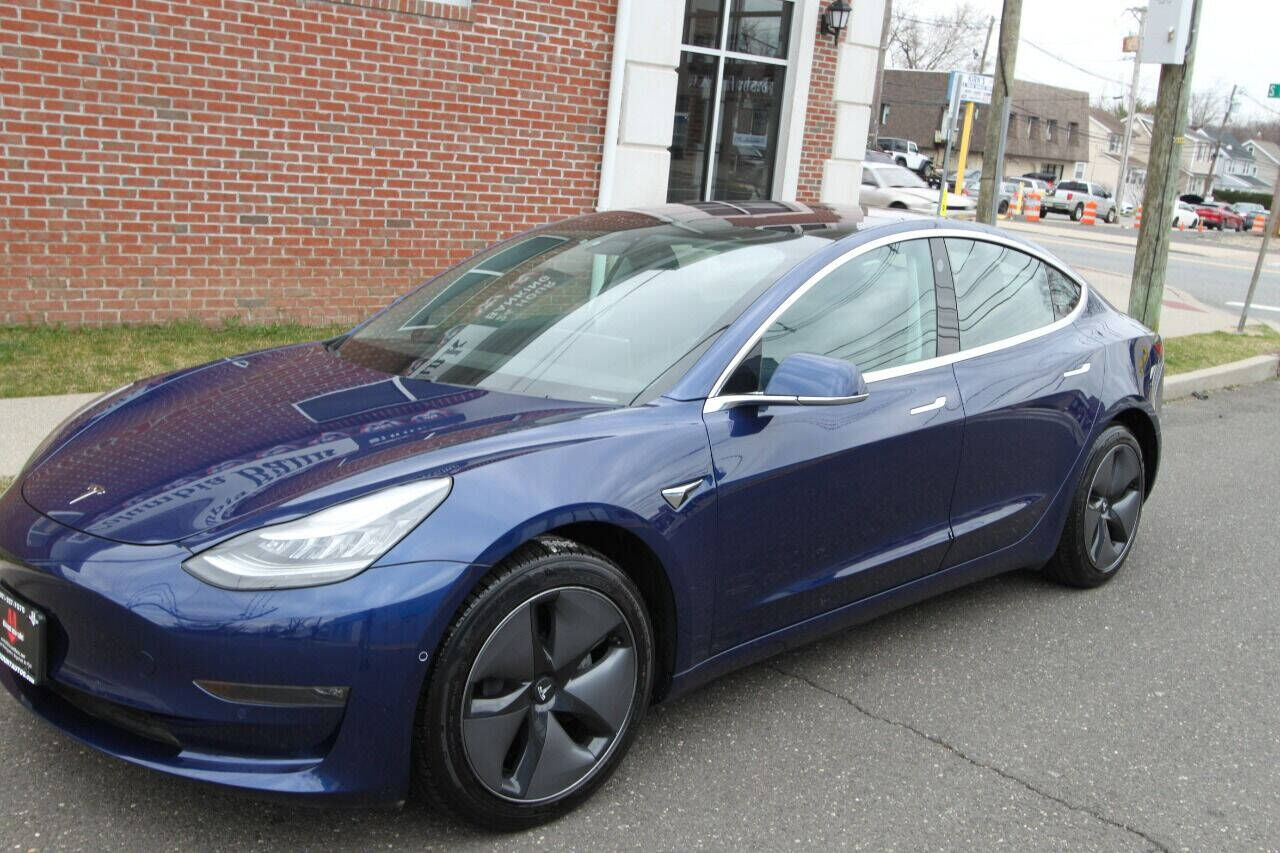 2018 TESLA Model 3