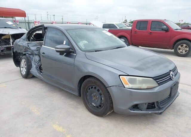 2013 VOLKSWAGEN Jetta