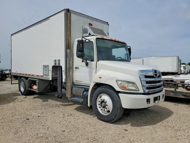 2013 HINO Incomplete Vehicle