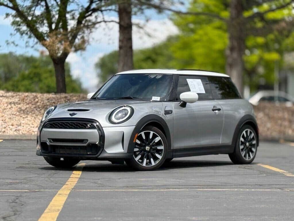 2023 MINI Hardtop