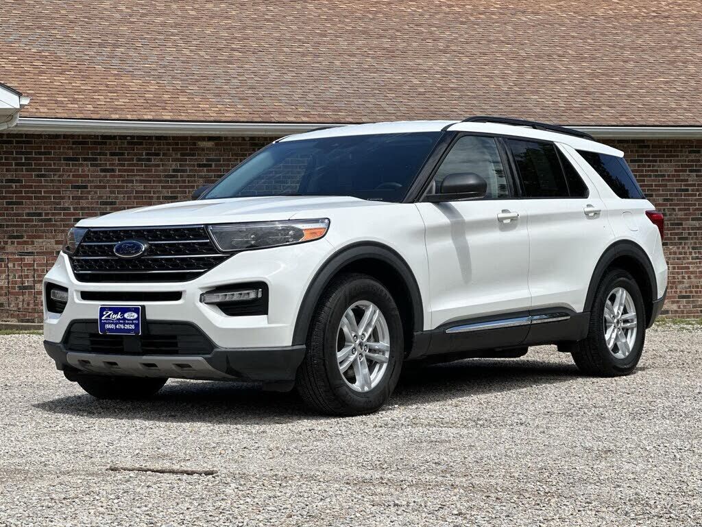 2022 FORD Explorer