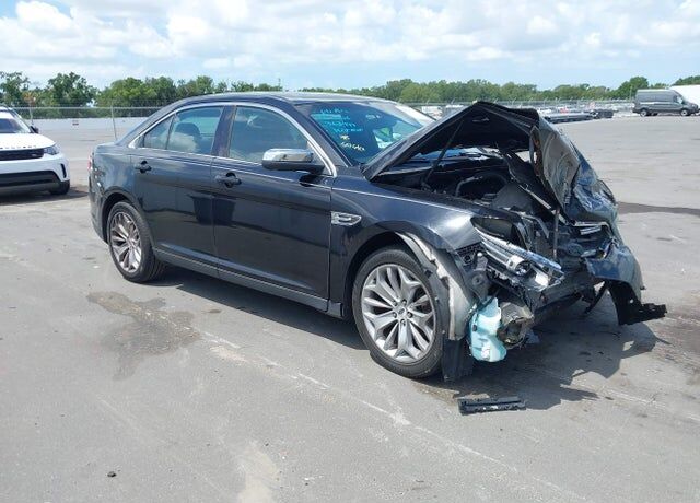 2016 FORD Taurus