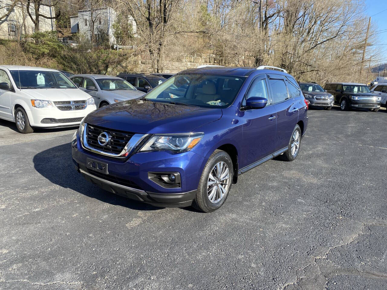 2017 NISSAN Pathfinder