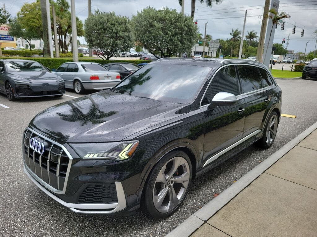 2023 Audi SQ7
