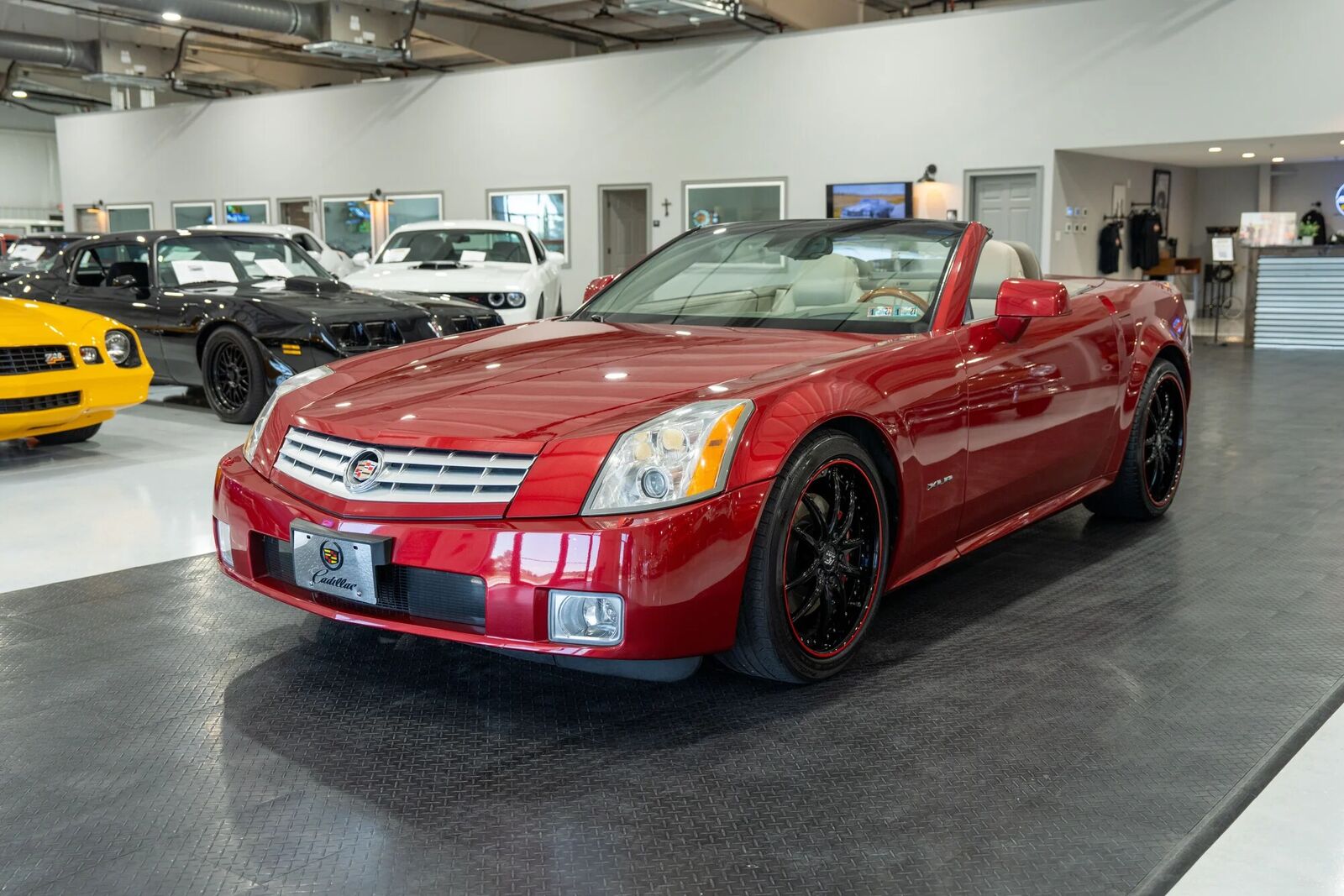 2004 CADILLAC XLR