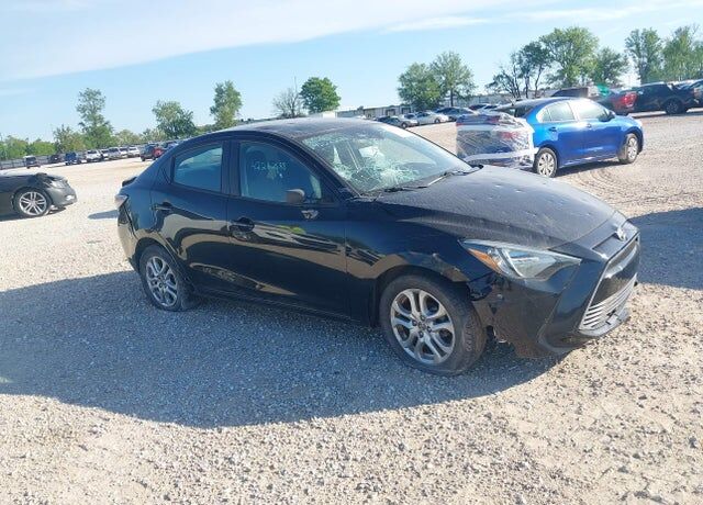 2016 TOYOTA Scion