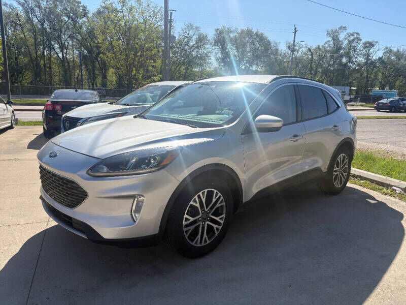 2020 FORD Escape
