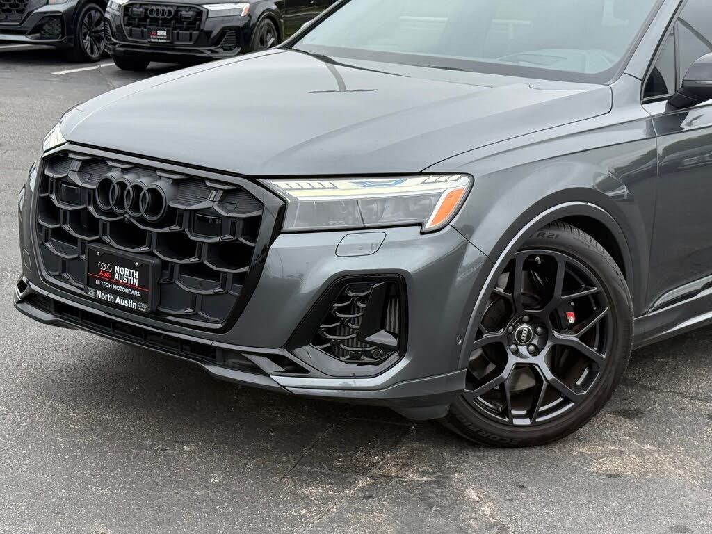2025 Audi SQ7