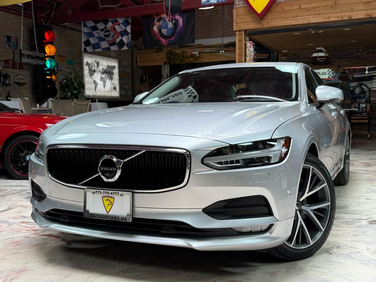 2017 VOLVO S90