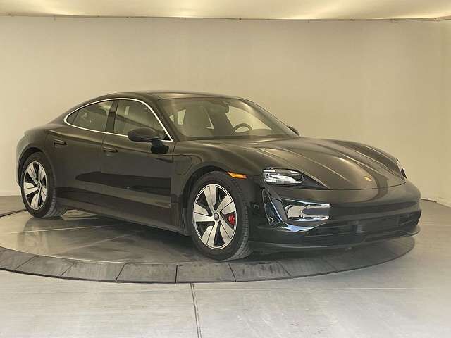 2024 PORSCHE Taycan