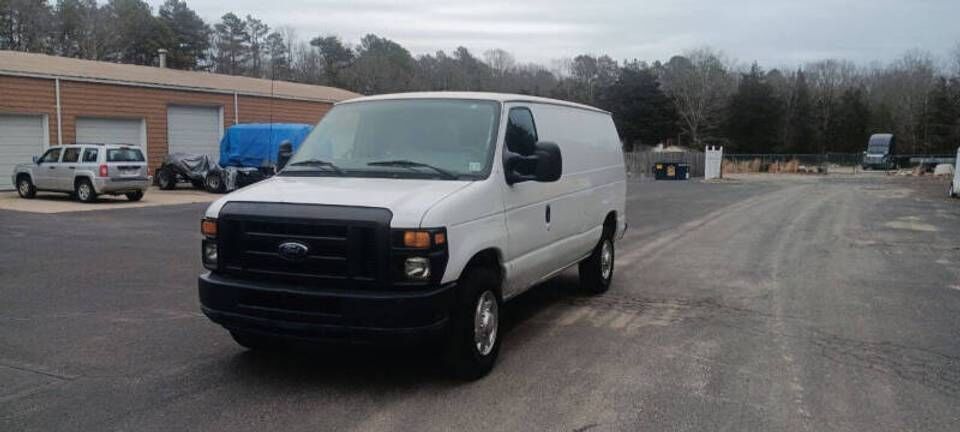 2011 FORD E-250