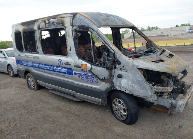 2015 FORD Transit