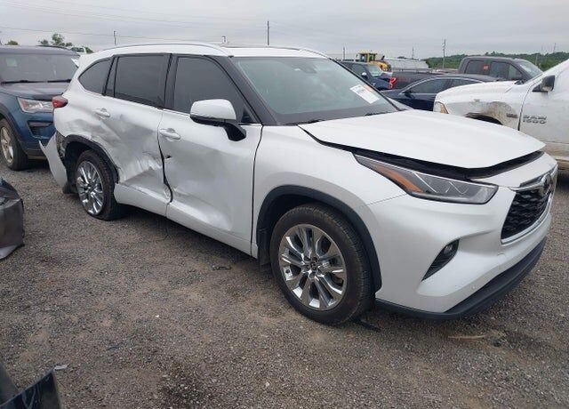 2023 TOYOTA Highlander