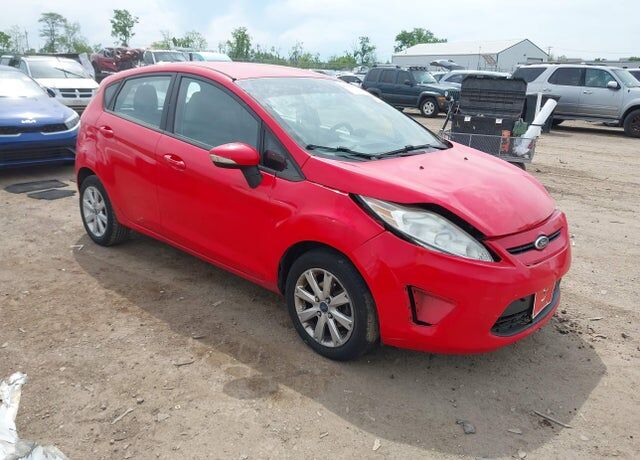 2013 FORD Fiesta
