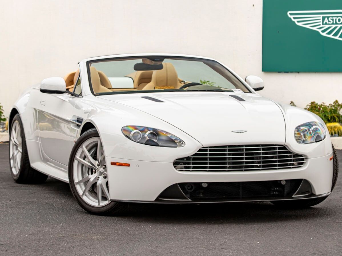 2013 ASTON MARTIN V8 Vantage