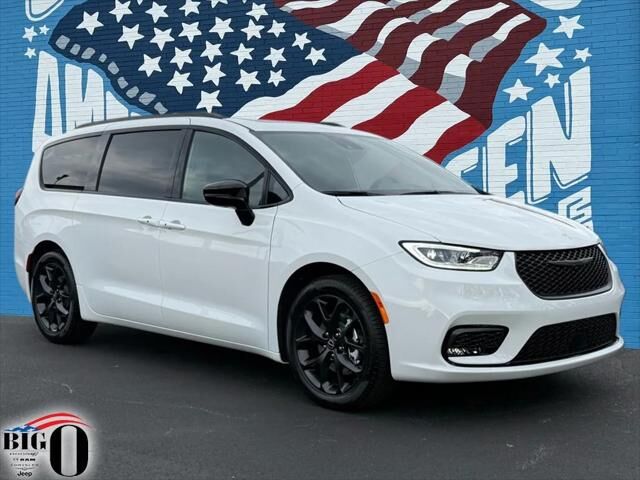 2026 CHRYSLER Pacifica