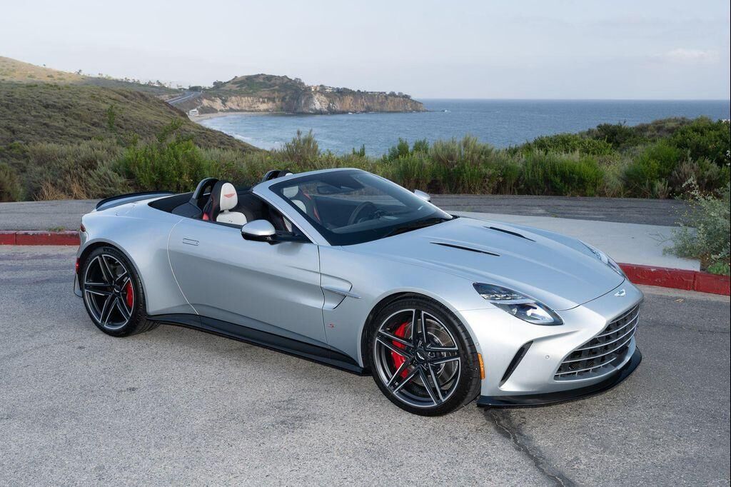 2026 ASTON MARTIN Vantage