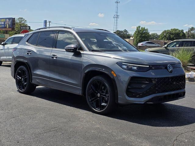 2026 VOLKSWAGEN Tiguan