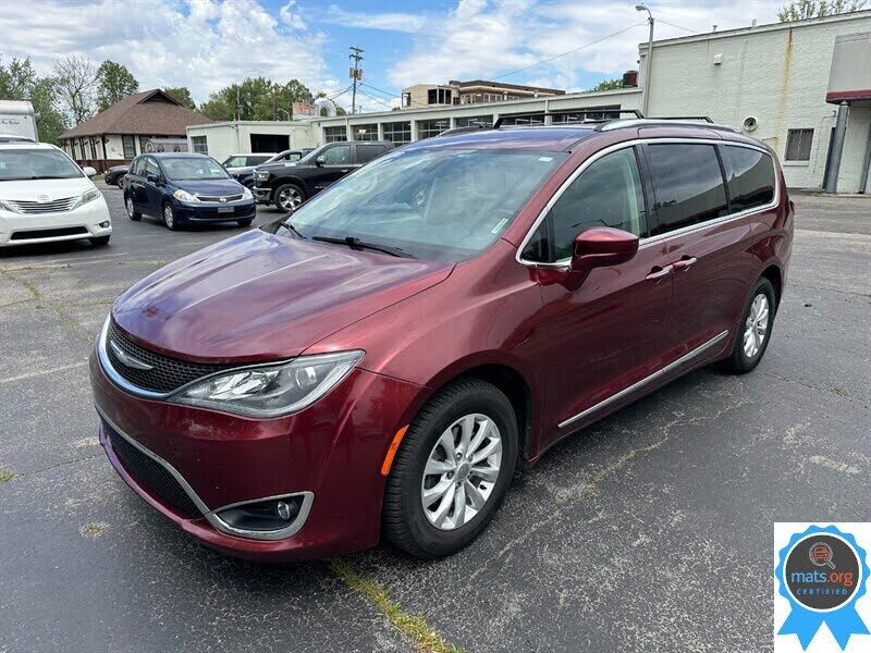 2018 CHRYSLER Pacifica