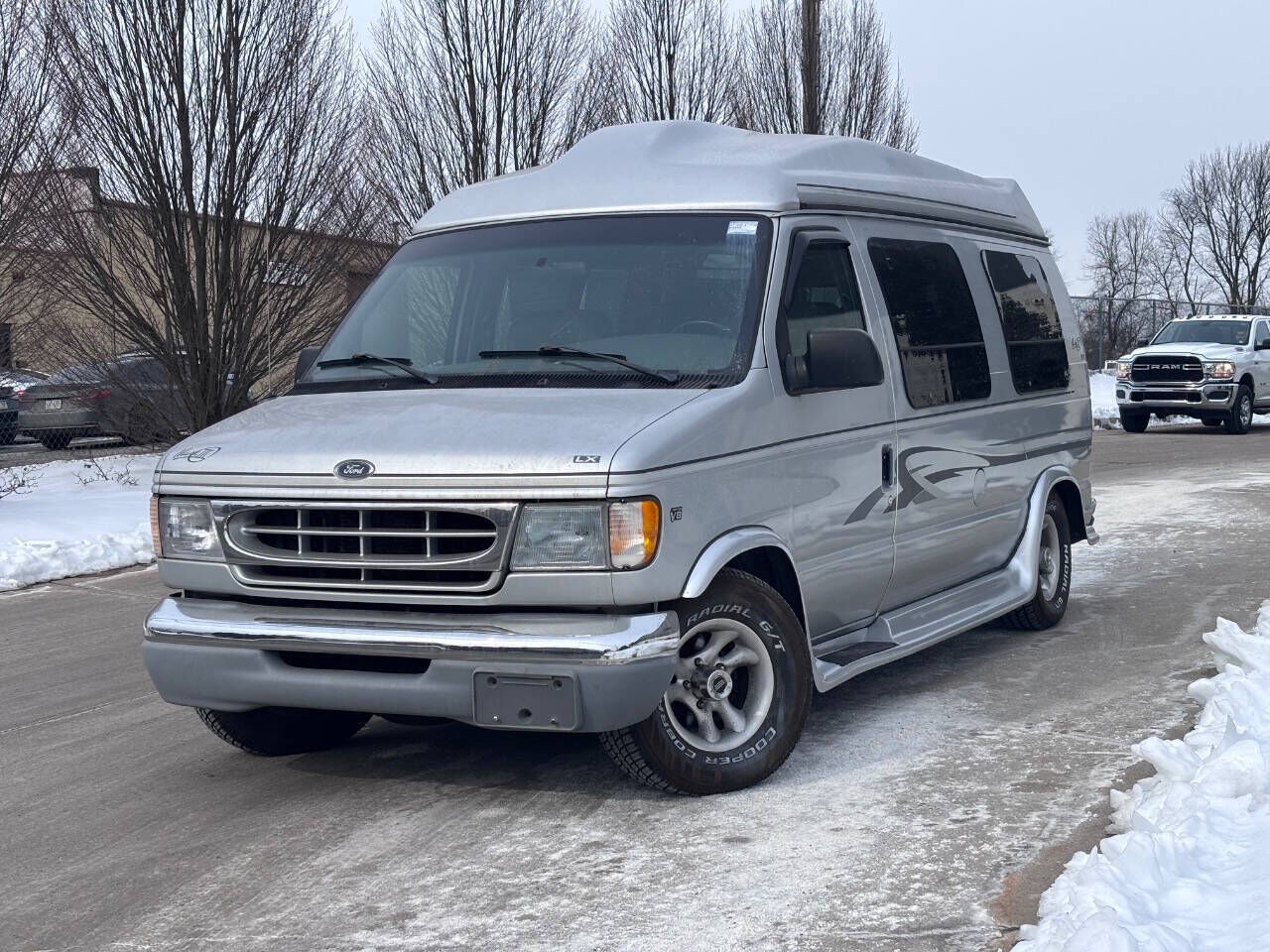2000 FORD E-150
