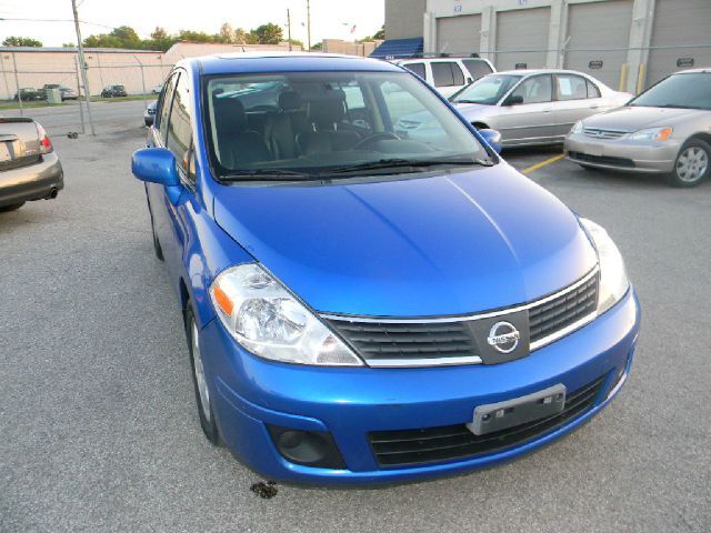 2008 NISSAN Versa