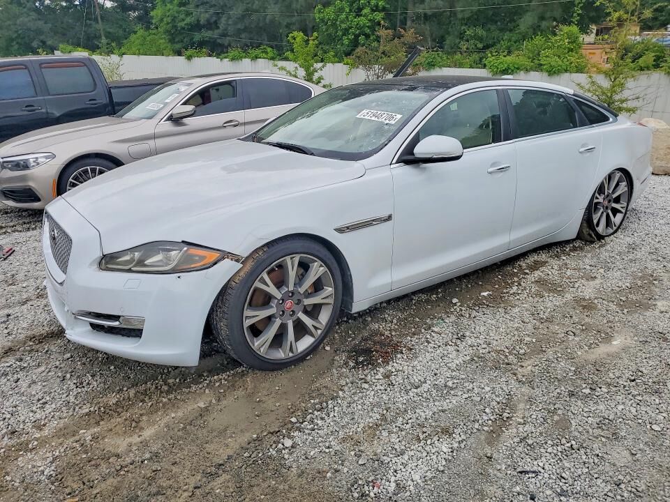 2017 JAGUAR XJ