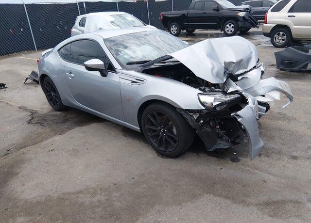 2017 TOYOTA 86