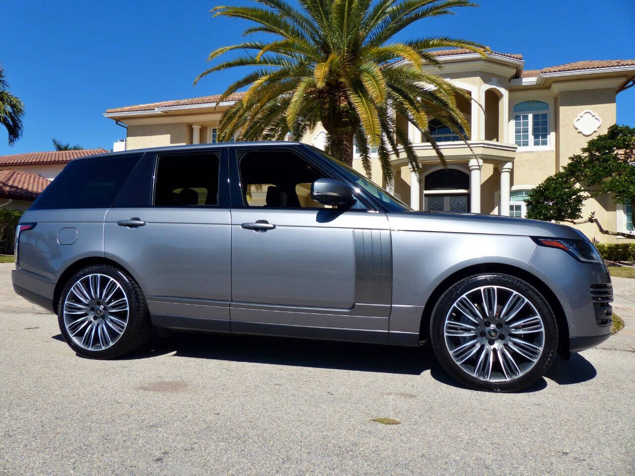 2020 LAND ROVER Range Rover